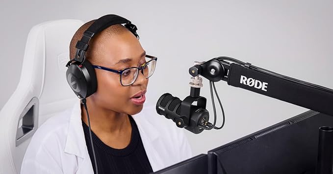 Rode PodMic USB Dynamic Broadcast Microphone (Black) with Green WS14 Pop Filter