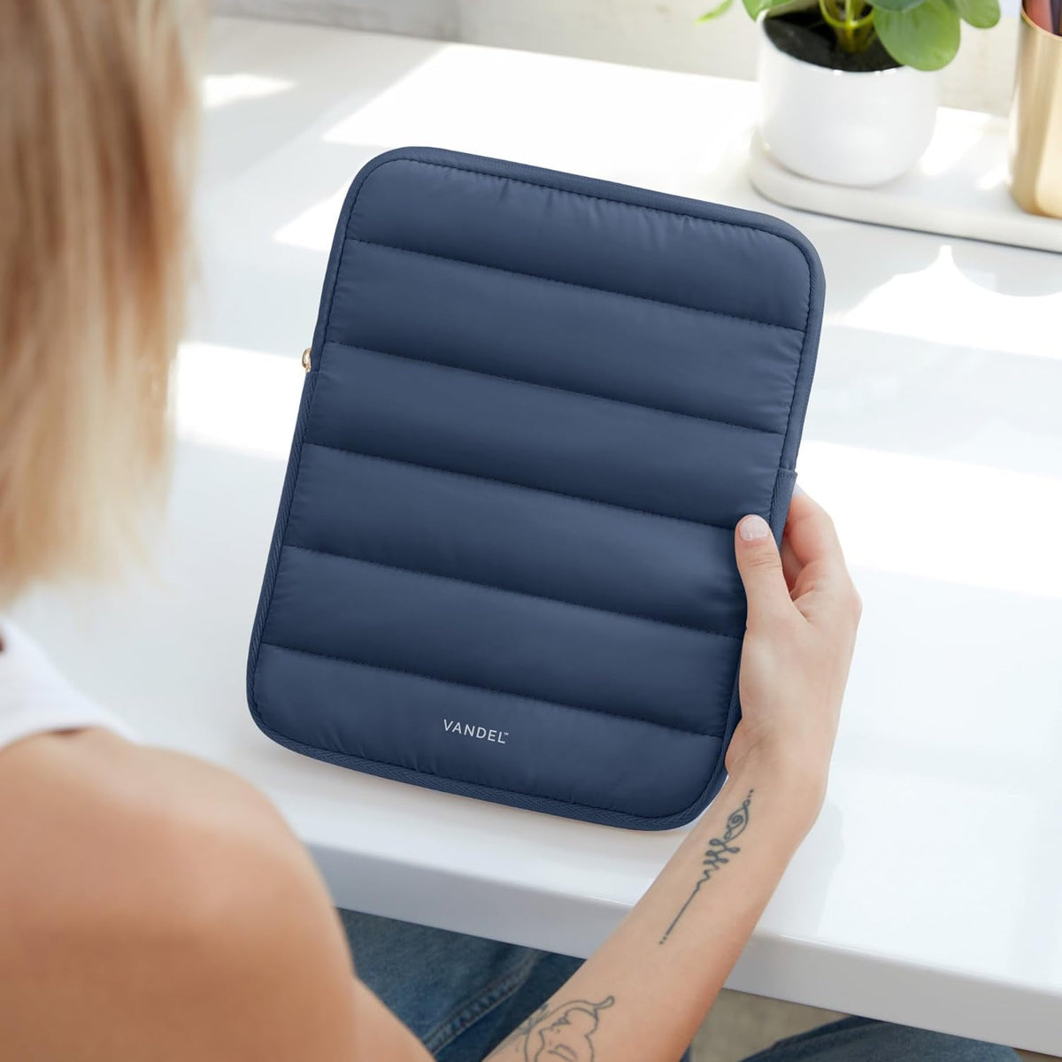 Vandel - The Original Puffy iPad Sleeve 9-11 Inch Tablet Sleeve, Navy i Pad Case for Women and Men, Cute iPad Air Pouch, 9 10 Inch, 11 Inch Bag
