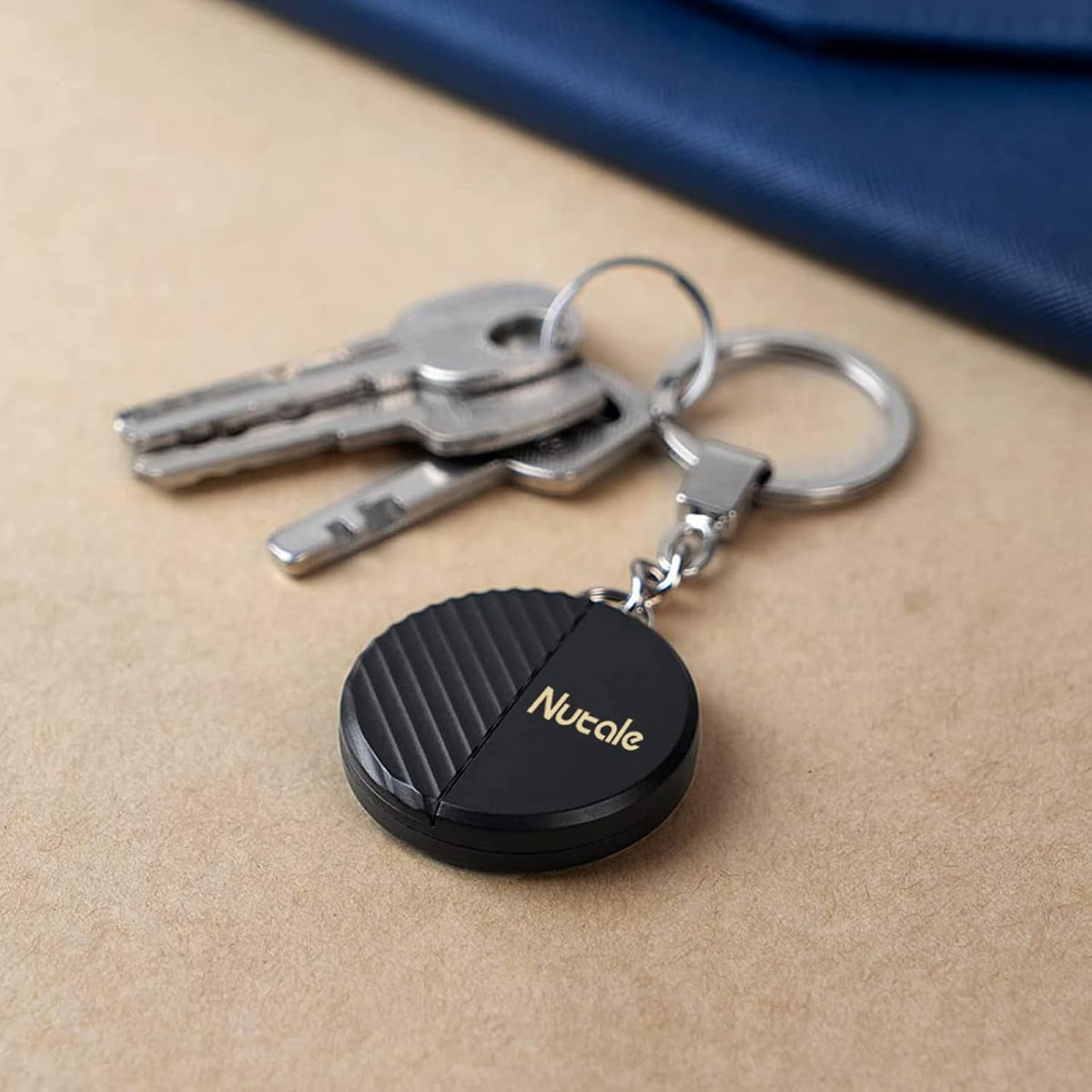 Mate Key Finder, Bluetooth Tracker with Key Chain for Keys, Pets, Wallets, Tablets, Batteries Included (4)