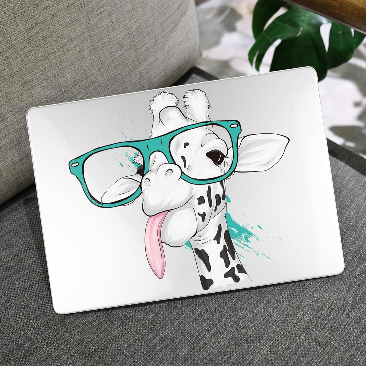 MEEgoodo Case for MacBook Pro 13 inch 2022 2021 2020 New A2338 M2/M1 A2251 A2289, Laptop Hard Shell Cases with Keyboard & Camera Cover Compatible Case, Funny Giraffe, (A2338/A2251/A2289)