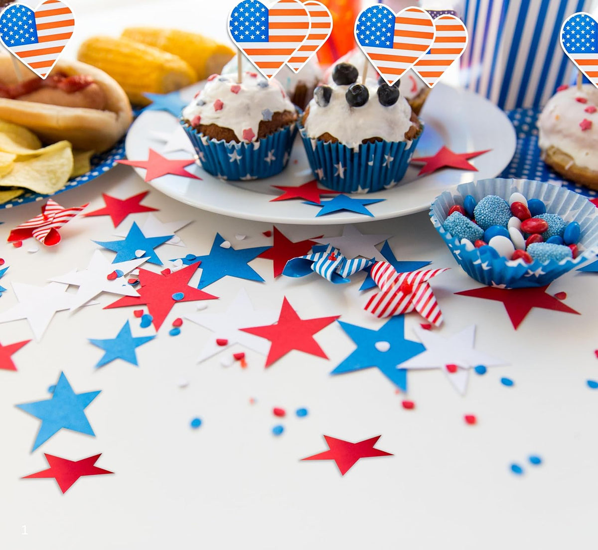 250 American Flag Heart Stickers, Patriotic Decals for Events, Celebrations, and Decorations